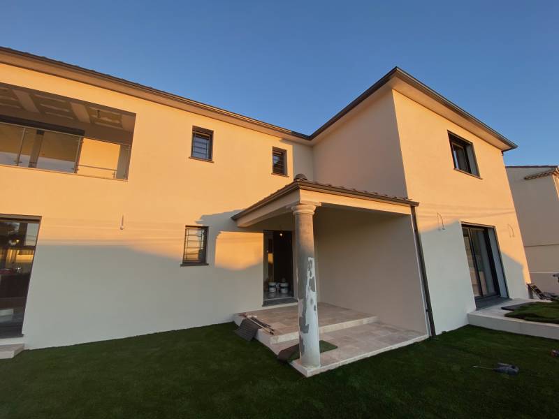 Gouttières fabriquées en camion atelier à Vitrolles proche de Marignane