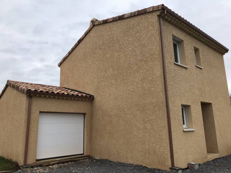 Fabrication et pose de gouttières aluminium en Occitanie