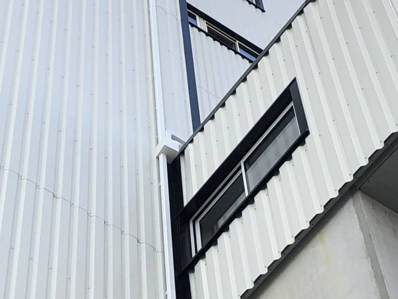 Pose de boitte à eau en aluminium en région PACA