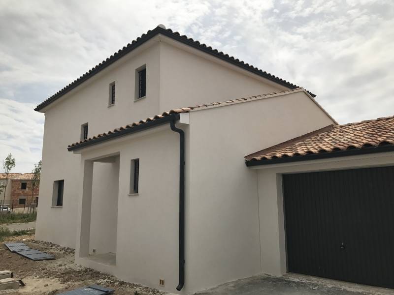 Fabrication gouttières aluminium Istres13