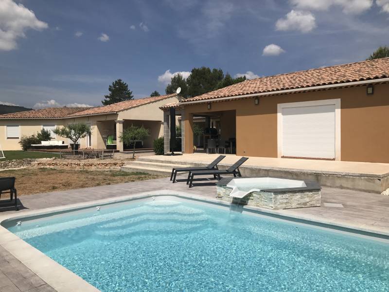 Gouttières aluminium sur mesures Nans-les-Pins