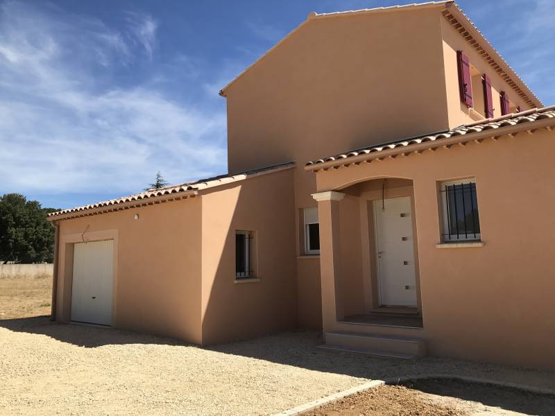 Gouttières aluminium fabriquées dans camion à Saint-Siffret 30