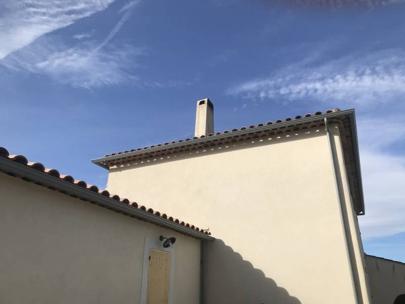 Pose de gouttières aluminium dans les Bouches du Rhône