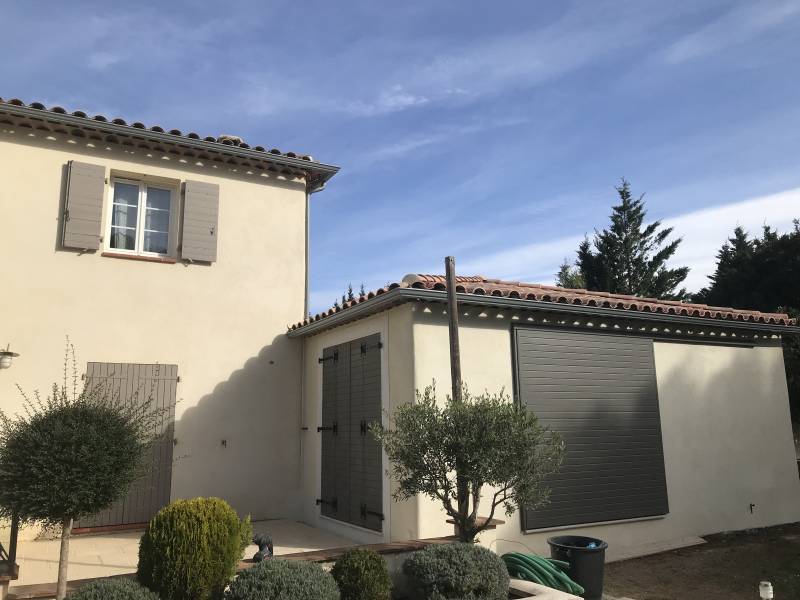 Pose de gouttières en aluminium en continue en PACA