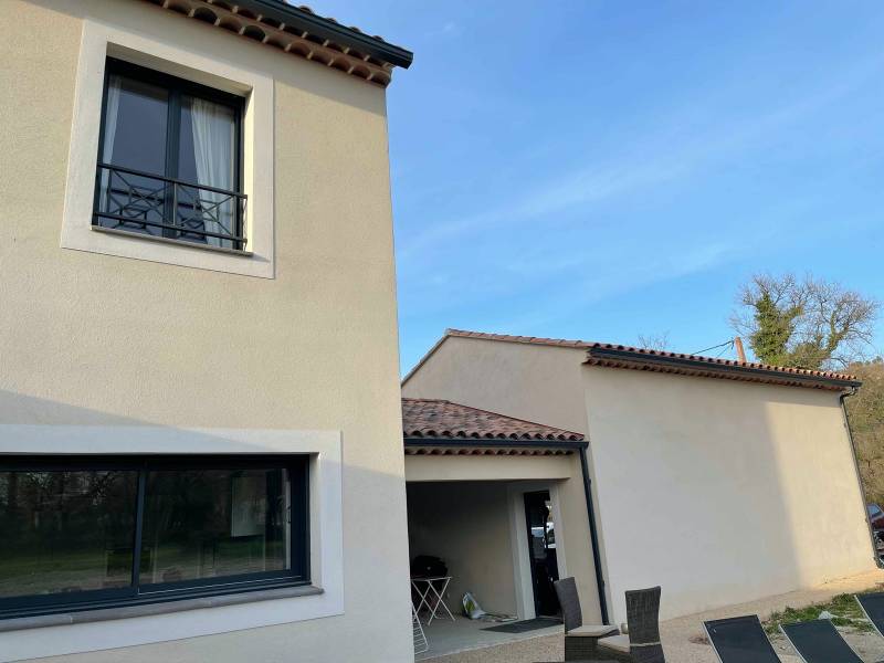 Gouttières aluminium à Coudoux proche d'Aix en Provence