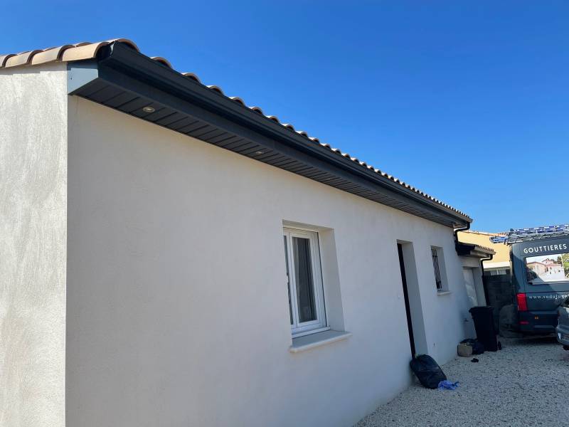 Gouttières aluminium La Fare-Lès-Oliviers proche de Pélissanne