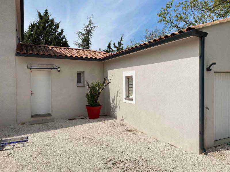 Descentes d'eau pluviales aluminium Port-Saint-Louis-du-Rhône