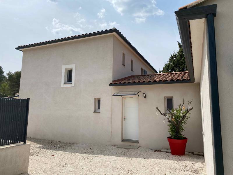 Gouttières aluminium sans soudure proche de Martigues