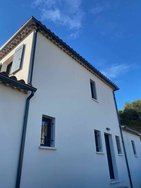 Gouttières aluminium sans soudure en aluminium à Martigues