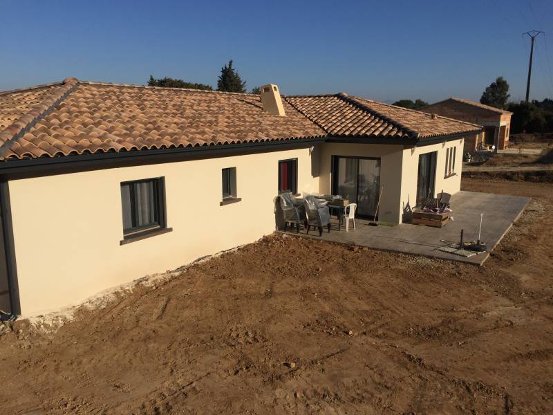Pose de descentes d'eau pluviale en aluminium dans les Bouches du Rhône