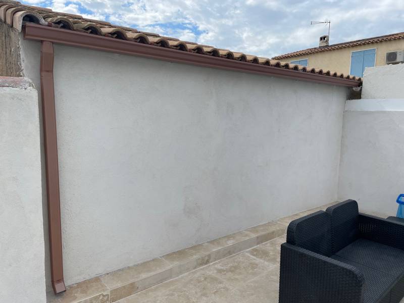 Fabrication et pose de gouttières en aluminium dans le Gard
