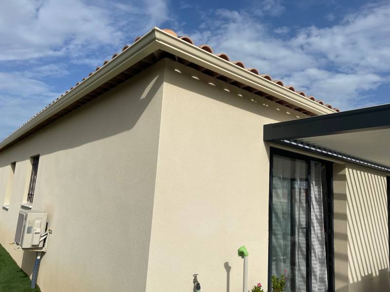 Cuve et récupérateur d'eau à Eyragues proche de Chateaurenard