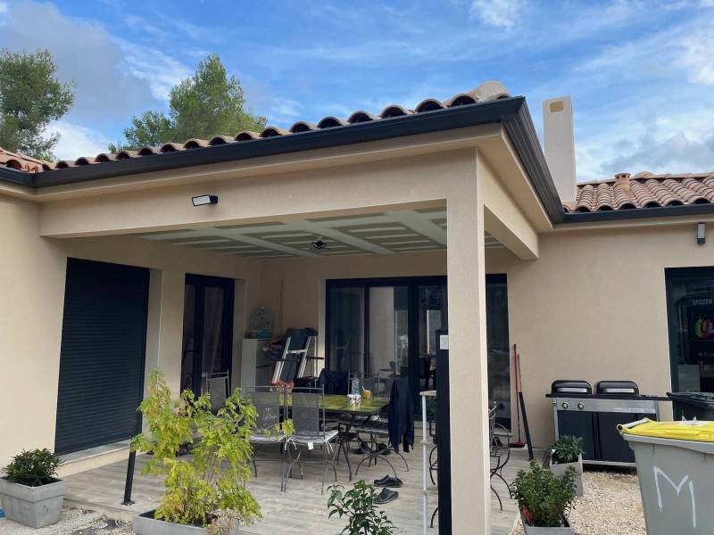 SUD'ALU spécialiste de la gouttière aluminium en continu en région PACA