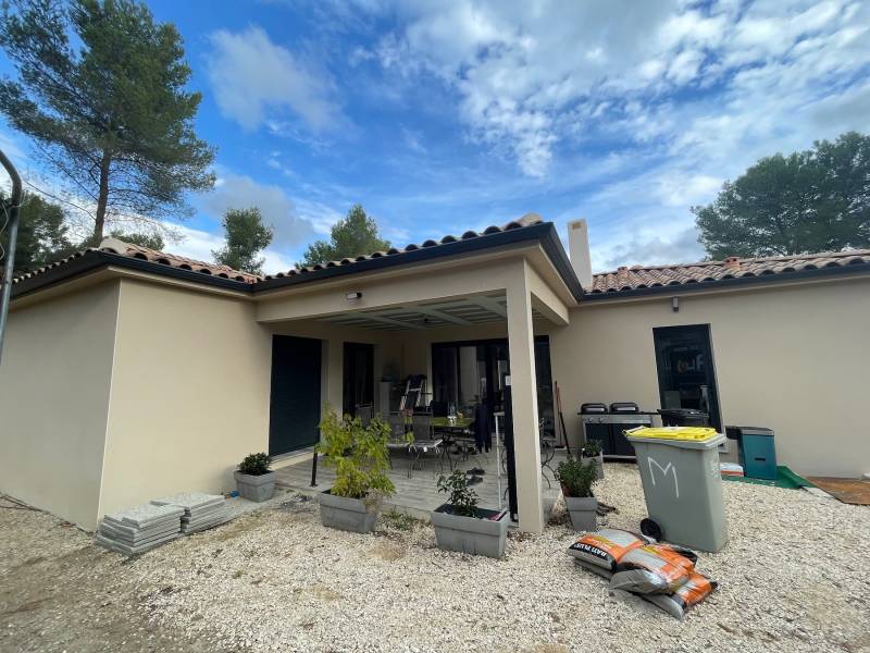 Spécialiste de la gouttière aluminium à Orgon