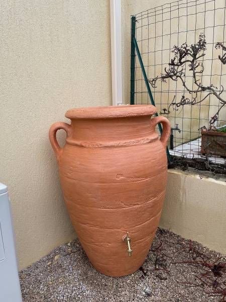 Pose de récupérateur d'eau avec robinet sur descentes aluminium