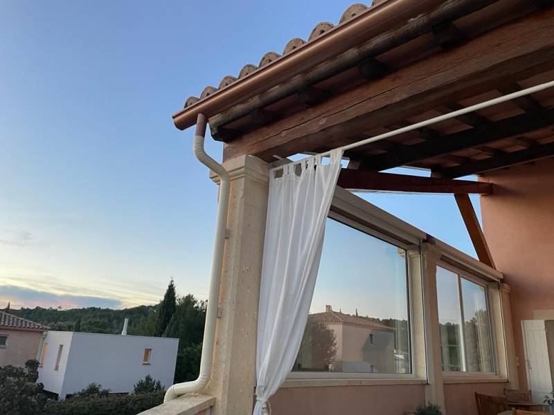 Récupération des eaux pluviale avec des gouttières aluminium dans les Bouches du Rhône