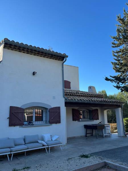 SUD ALU spécialiste en gouttières aluminium à Grans 