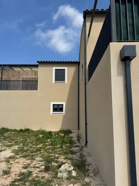 Boite à eau aluminium anthracite à Graveson proche de Noves