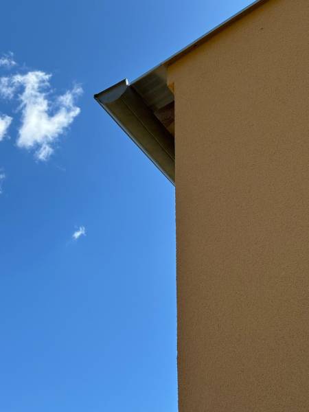 Pose de gouttières à Villeneuve-Lès-Avignons proche de Noves 