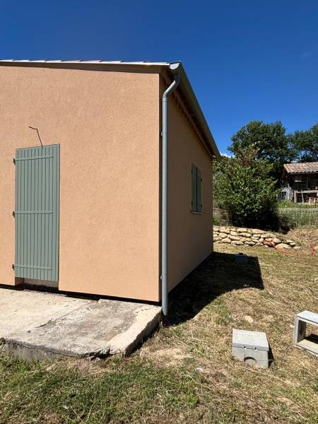 Descentes d'eau pluviale en aluminium à Avignon