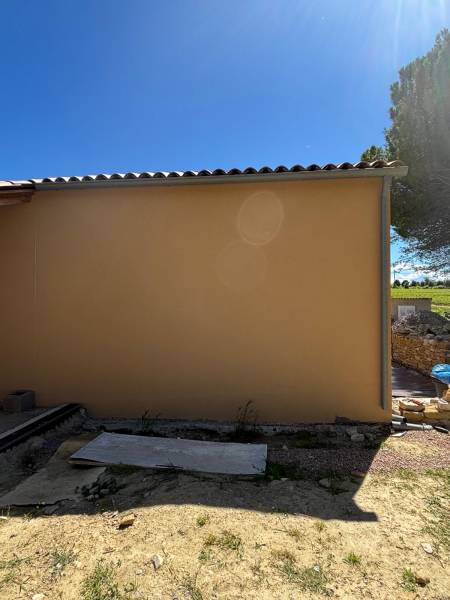 Pose de gouttières en aluminium à proximité de Chateaurenard