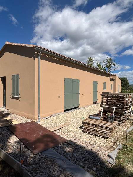 SUD ALU spécialiste en gouttières aluminium à Avignon