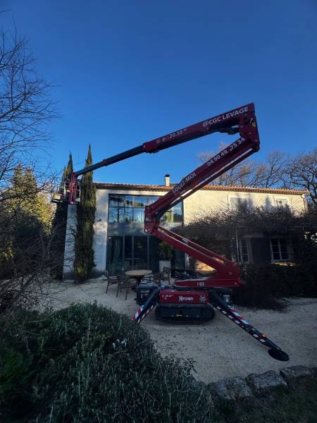 Remplacement gouttières PVC par de l'aluminium à Proximité de Pélissanne 