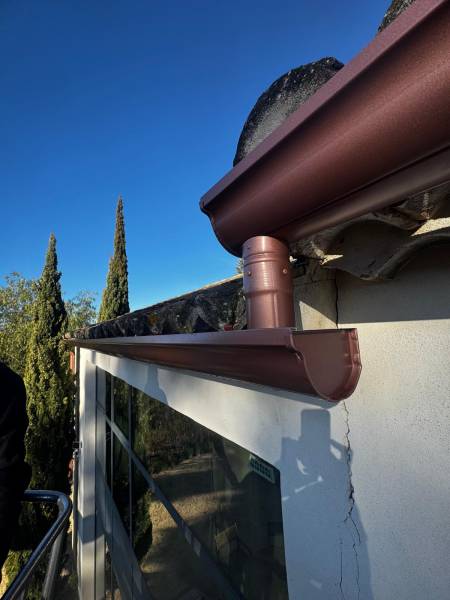 Gouttières aluminium sans soudure à Poulx