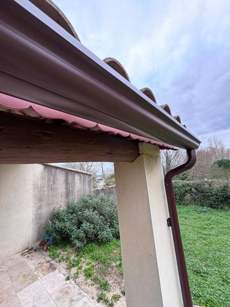 Gouttières à Proximité de Nimes