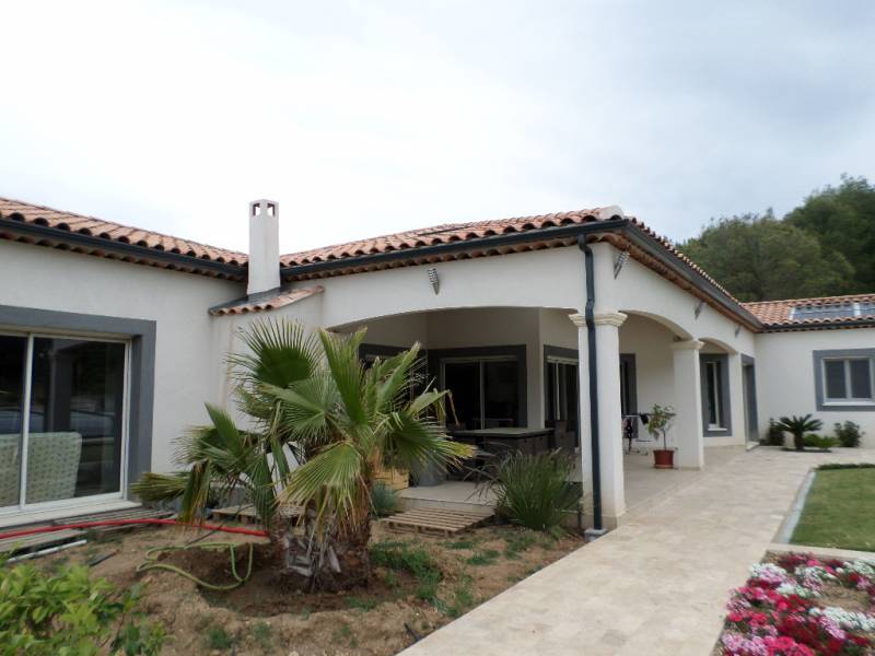 Gouttières anthracites